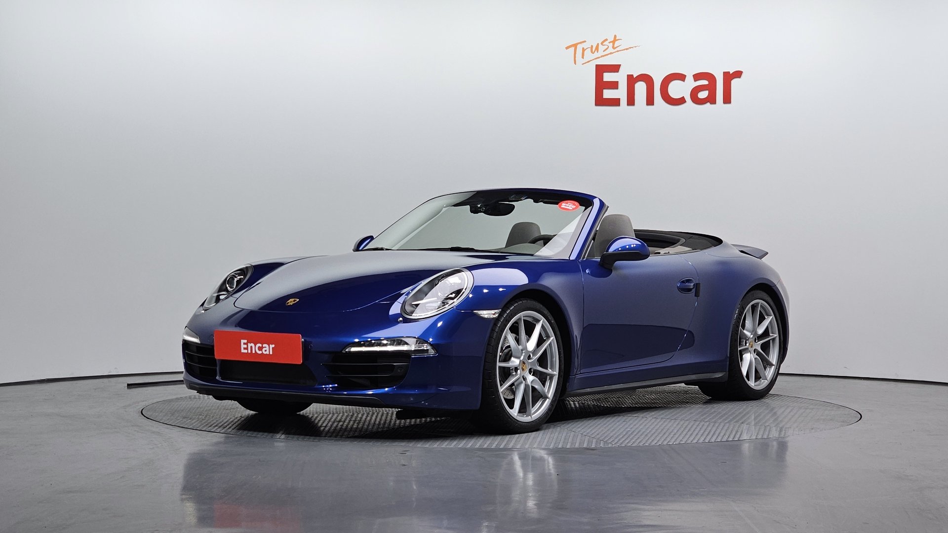 PORSCHE 911 - View 1