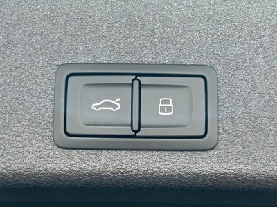 صورة 46 لـ 2024 AUDI A4 AVANT