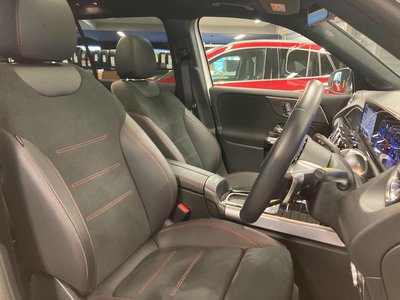 MERCEDES-BENZ EQB - 10