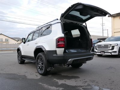 TOYOTA LAND CRUISER 250 - 6