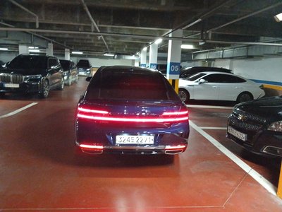 2020 Genesis G90 缩略图 11