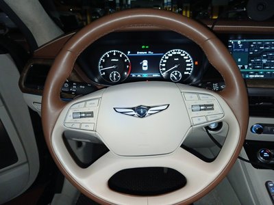 2020 Genesis G90 缩略图 17