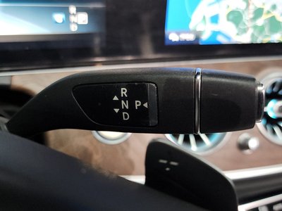 MERCEDES-BENZ E-CLASS - 9