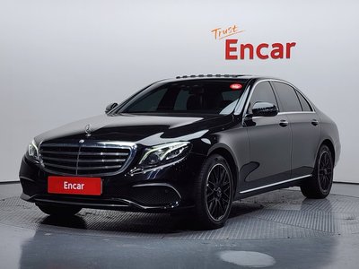 MERCEDES-BENZ E-CLASS - 1