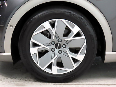2022 Genesis GV60 — миниатюра 20