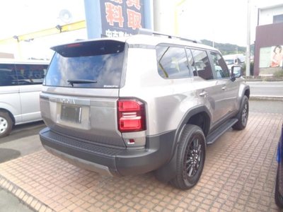 TOYOTA LAND CRUISER 250 - 3