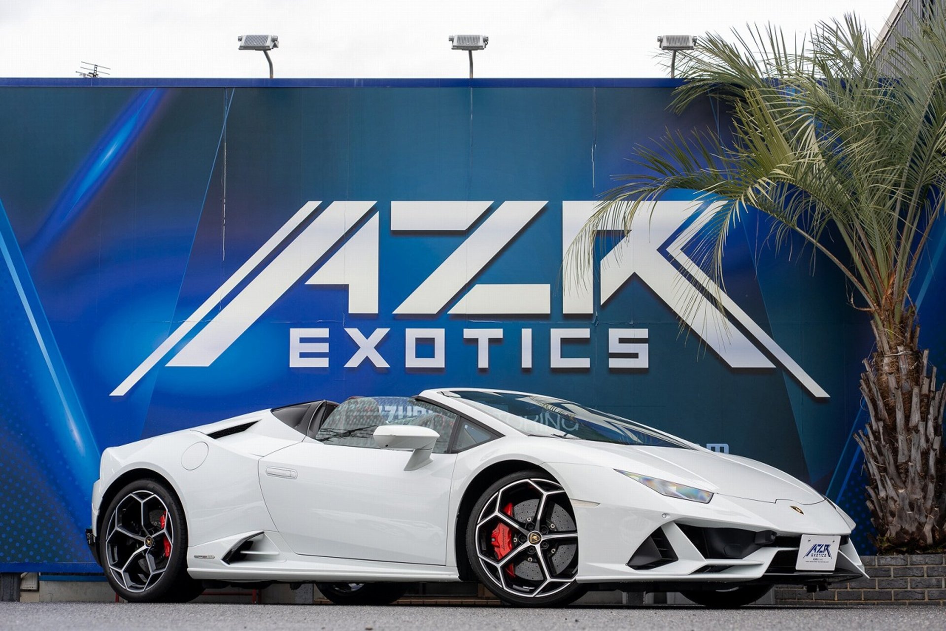 LAMBORGHINI HURACAN SPYDER - View 1