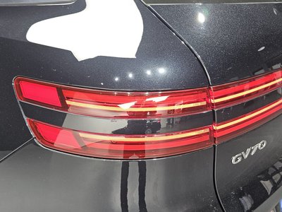 صورة 10 لـ 2021 Genesis GV70