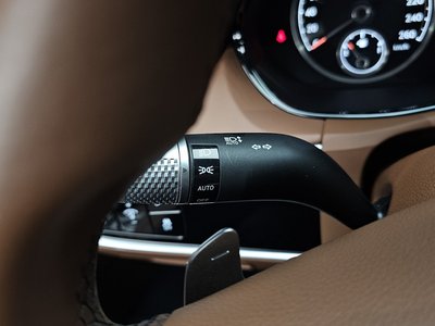 2021 Genesis GV70 thumbnail 28