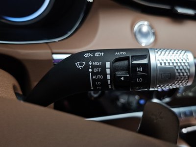 2021 Genesis GV70 thumbnail 27