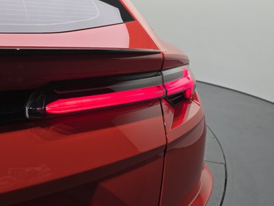 LAMBORGHINI URUS - 10