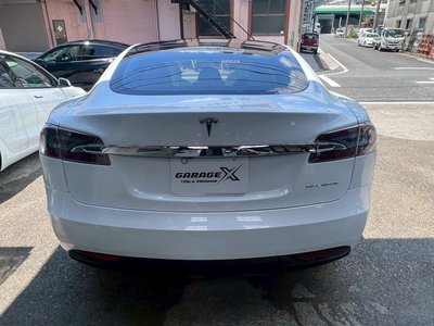 TESLA MODEL S - 7