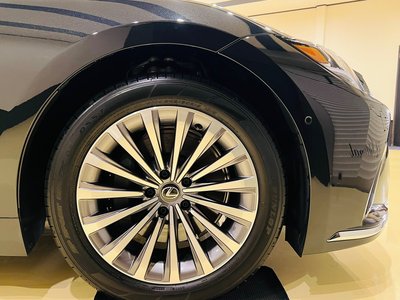 صورة مصغرة 25 لـ 2025 Lexus LS