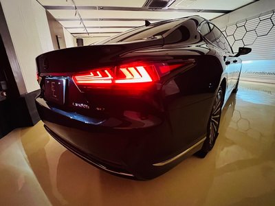 صورة مصغرة 75 لـ 2025 Lexus LS