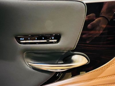 صورة مصغرة 44 لـ 2025 Lexus LS