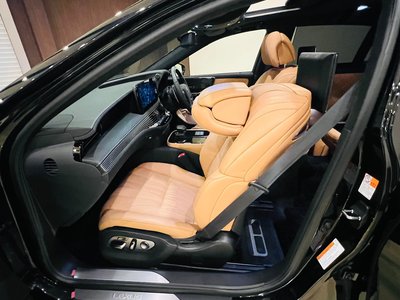 صورة مصغرة 70 لـ 2025 Lexus LS