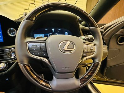صورة مصغرة 33 لـ 2025 Lexus LS