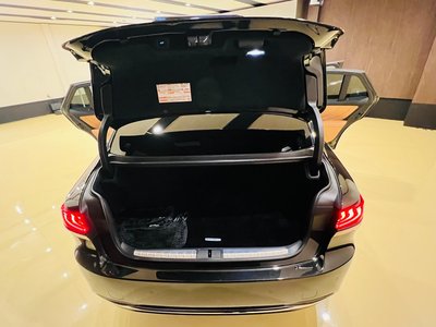 صورة مصغرة 52 لـ 2025 Lexus LS