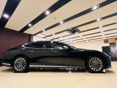 صورة مصغرة 11 لـ 2025 Lexus LS