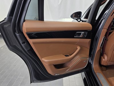 صورة مصغرة 15 لـ 2023 Porsche PANAMERA