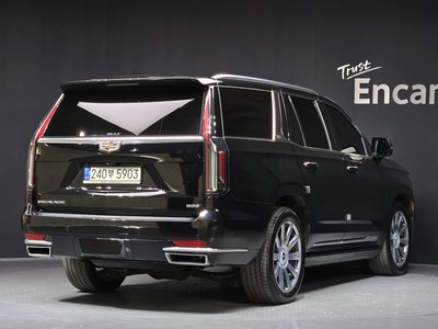 CADILLAC ESCALADE - 4