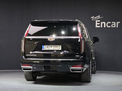 CADILLAC ESCALADE - 3