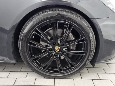 صورة 8 لـ 2018 Porsche PANAMERA
