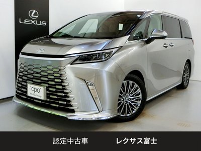LEXUS LM - 2