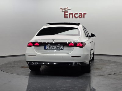 MERCEDES-BENZ E-CLASS - 4