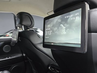 2021 Genesis ELECTRIFIED G80 (RG3) — миниатюра 25