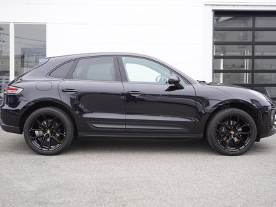 PORSCHE MACAN - 2