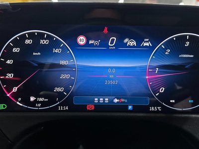 MERCEDES-BENZ E-CLASS - 8