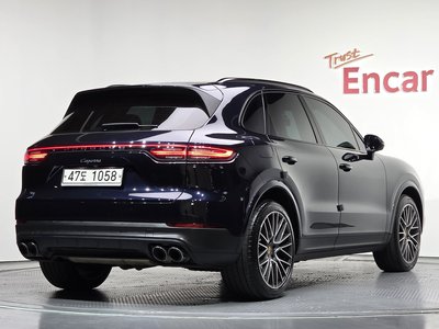 PORSCHE CAYENNE - 3