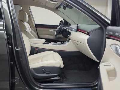2025 Genesis GV70 — миниатюра 16