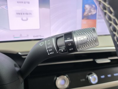 2025 Genesis GV70 — миниатюра 25