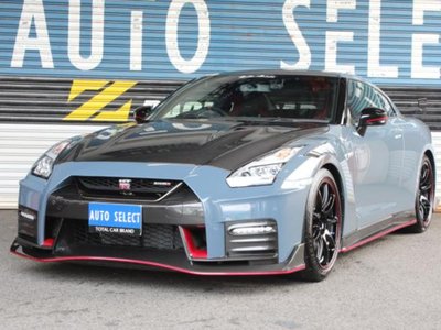 NISSAN GT-R
