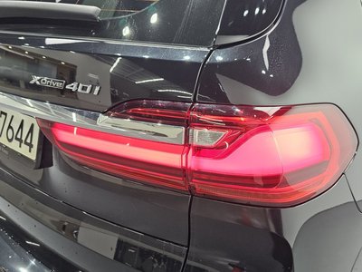 2021 BMW X7 缩略图 32