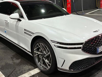 2022 Genesis G90 (RS4) 照片 9