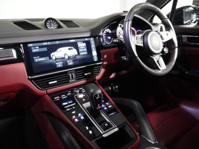 2018 Porsche CAYENNE — миниатюра 14