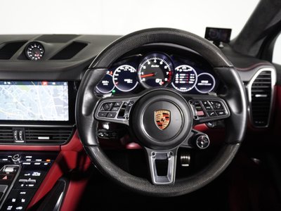2018 Porsche CAYENNE — миниатюра 12