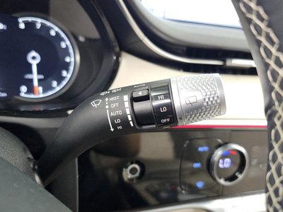 2021 Genesis GV70 — миниатюра 32