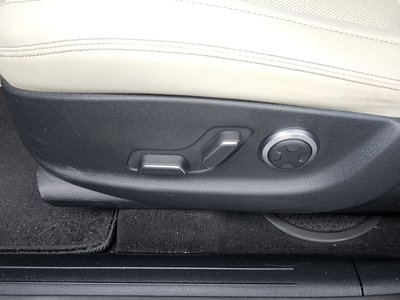 2021 Genesis GV70 — миниатюра 31