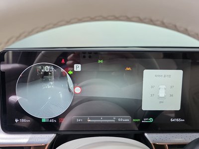 2024 Genesis GV60 — миниатюра 11