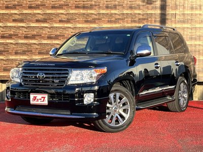 TOYOTA LAND CRUISER 200 - 1