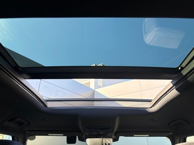 LAND ROVER DEFENDER - 3