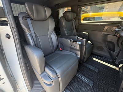 2023 Toyota ALPHARD — миниатюра 25