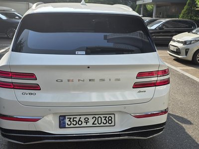GENESIS GV80 - 3
