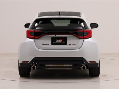TOYOTA GR YARIS - 8