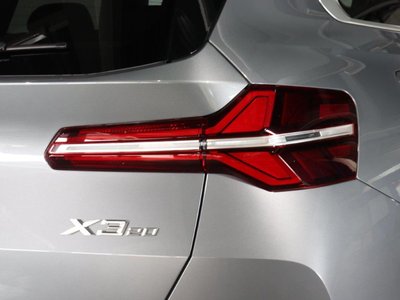 صورة 10 لـ 2026 BMW X3