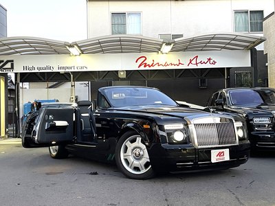 ROLLS-ROYCE PHANTOM DROPHEAD COUPE